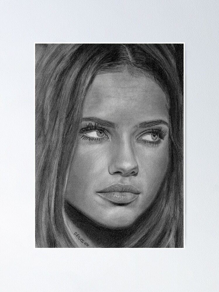 Adriana Lima | Fotos de messi, Adriana lima, Arte