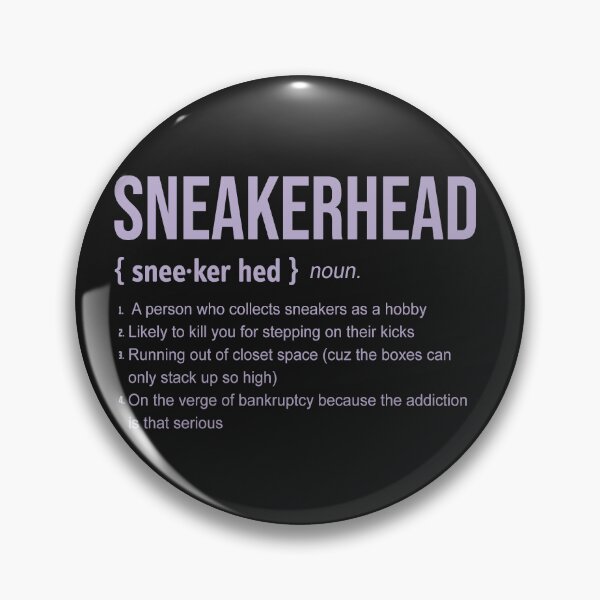 Artikelvorschau, SNEAKERHEAD Definition Lustiger Sneaker-Liebhaber-Entwurf entworfen und verkauft von Deborah-Jones.