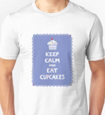 Keep Calm and Eat Cupcakes - frilly Unisex T-Shirt