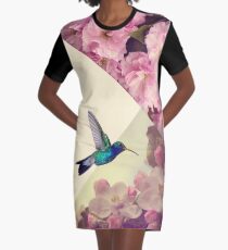 Kolibri in der Liebe T-Shirt Kleid