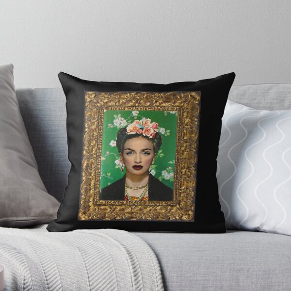 Graffiti Heart Throw Pillow