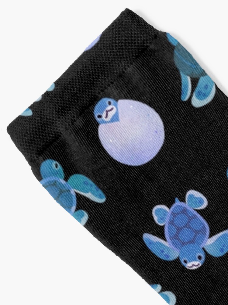 Alternate view of Baby sea turtles Socks