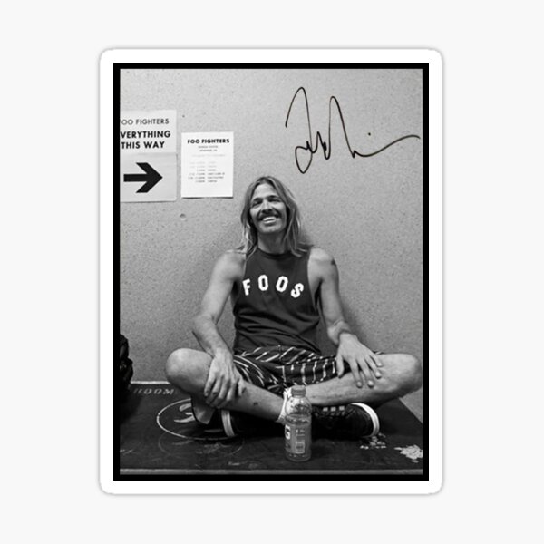 Taylor Hawkinš Drummer foo Hawkins Hawkins Hawkins Hawkins Hawkins Hawkins Drummer Hawkin 2022 Hawkins Hawkins Hawkins Hawkins Sticker