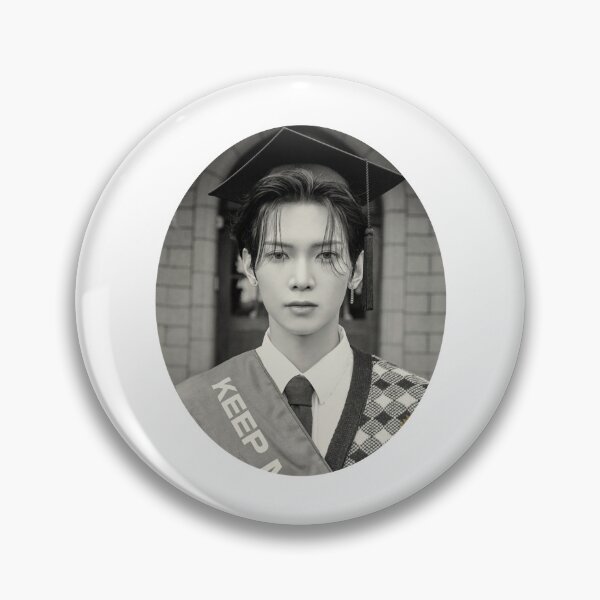 Artikelvorschau, Geschenk für Musikfans Ateez Yeosang Turbulence Vintage Photograp entworfen und verkauft von Loveromankelly.