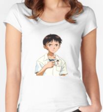 Camiseta entallada de cuello ancho Shinji con Shinji Mug
