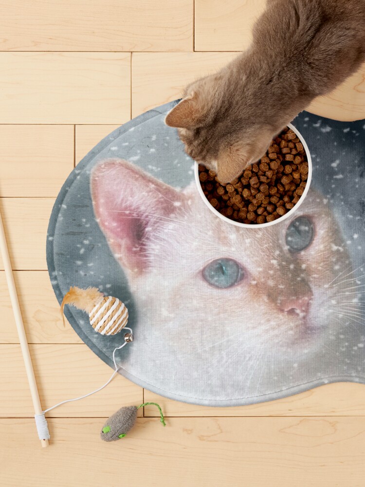 Alternate view of Counting Snowflakes Pet Mat