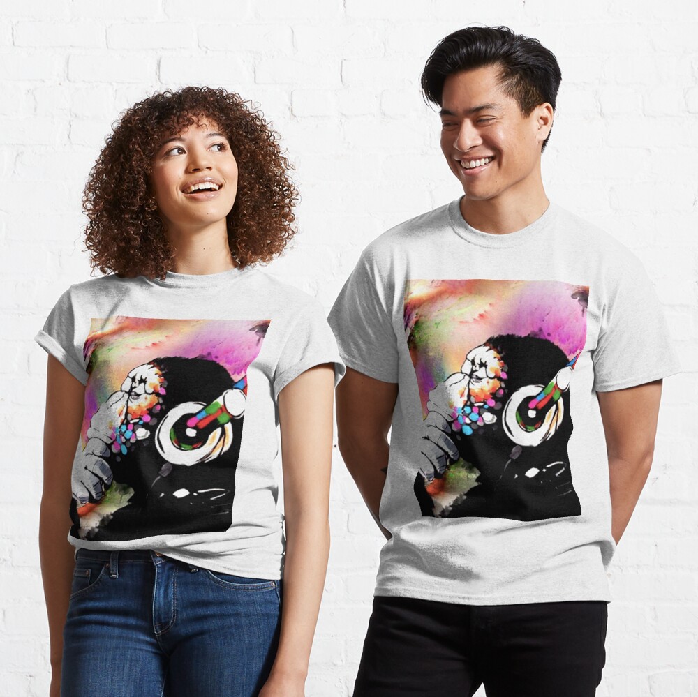 Discover Banksy DJ Monkey Thinker mit Kopfhörer Classic T-Shirt