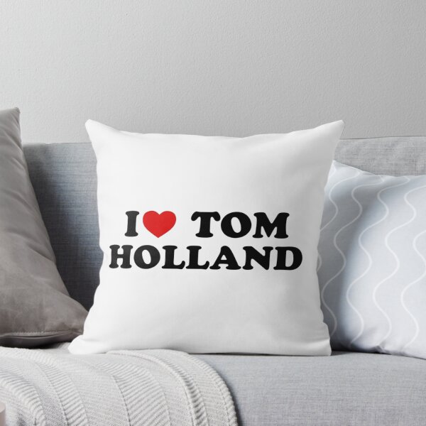 Artikelvorschau, Ich liebe Tom Holland Black Text entworfen und verkauft von hintqdden.