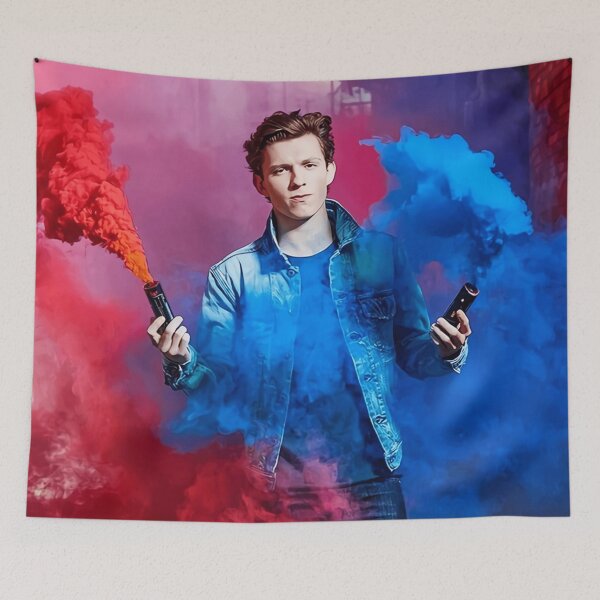 Artikelvorschau, Tom Holland bringt Rauch entworfen und verkauft von hintqdden.
