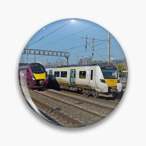 Item preview, EMR Class 222 005 and Thameslink Class 700 132 at Bedford designed and sold by EngPhotography.