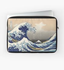 'The Great Wave Off Kanagawa' by Katsushika Hokusai (Reproduction) Laptop Sleeve