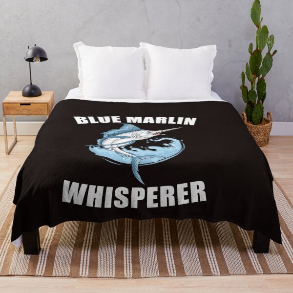 Artikelvorschau, Blue Marlin Whisperer T-Shirt, Angeln-T-Shirt, Angeln-Geschenk, Blue Marlin-Siebdruck, Angeln-Shirt, Bootfahren-T-Shirt entworfen und verkauft von CatchUriDesigns.