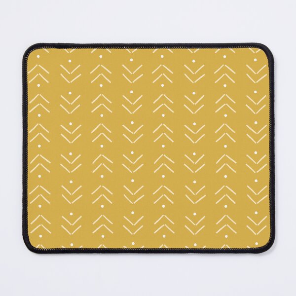 Artikelvorschau, Arrow Lines Geometric Pattern 44 in Gold Shades entworfen und verkauft von nineFlorals.