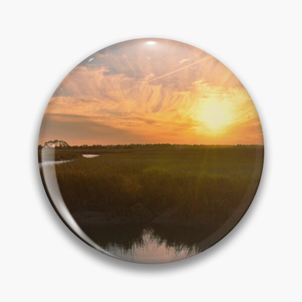 Artikelvorschau, Hunting Island South Carolina Sumpf bei Sonnenuntergang entworfen und verkauft von LisaWootenPhoto.
