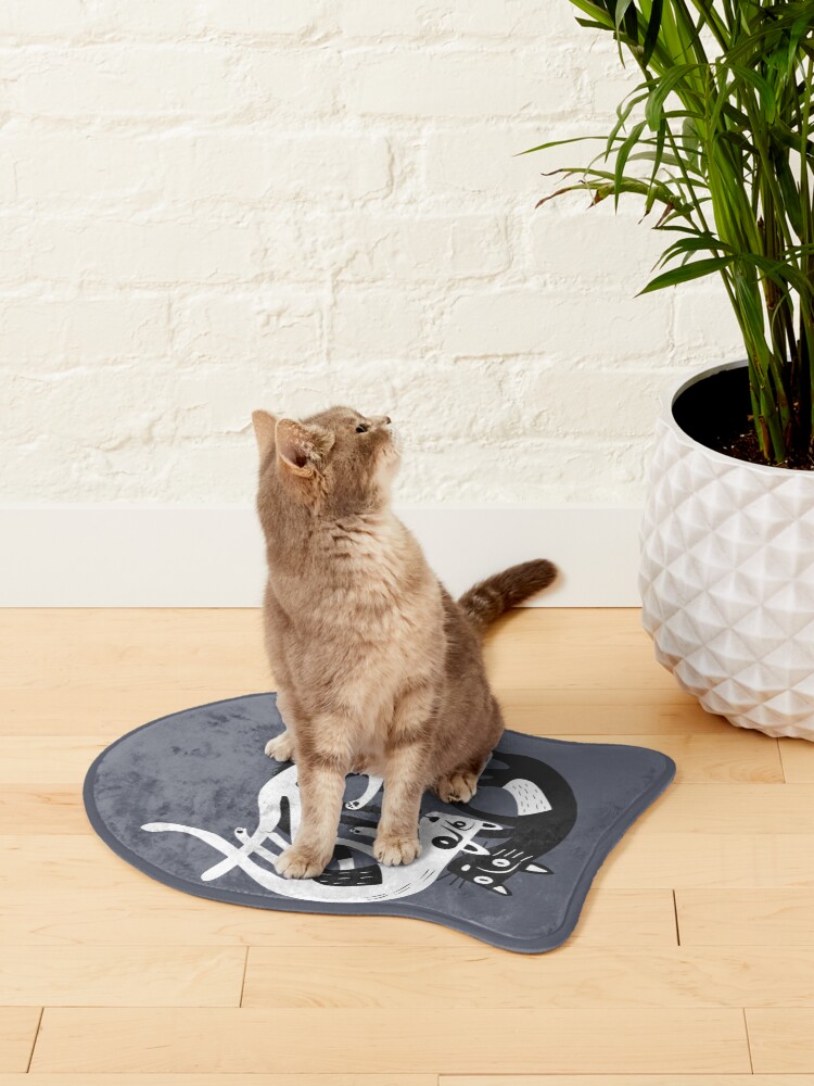 Alternate view of 4 cats Pet Mat