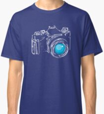 Classic Single Lens Reflex Camera (White) Classic T-Shirt