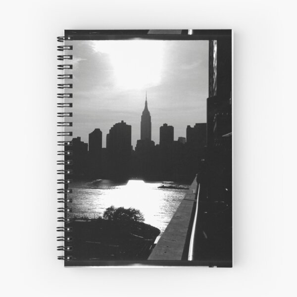 Item preview, Horizonte blanco y negro de NYC designed and sold by geeklil.