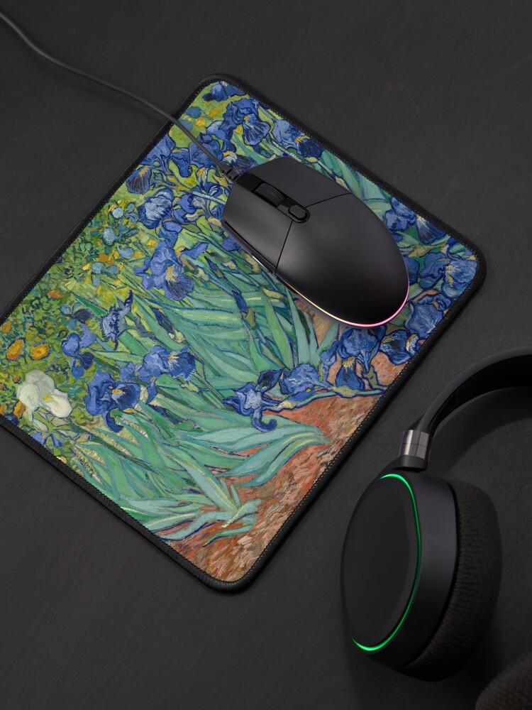 Aperçu 4 sur 5. Tapis de souris avec l'œuvre Van Gogh Irises créée et vendue par fineearth.