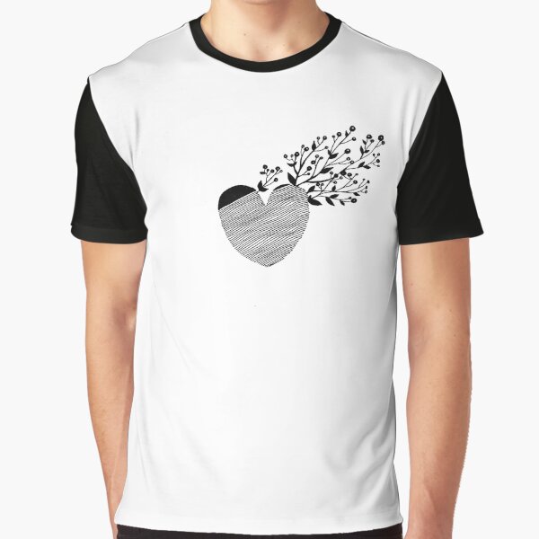 My heart is blossoming Graphic T-Shirt