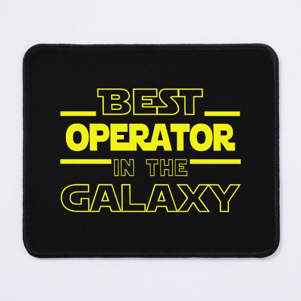 Artikelvorschau, Operator Job Dad Mom Hudband Herrenshirt, Bester Operator in der Galaxie, lustiges Operator-Geburtstags-Weihnachtsgeschenk entworfen und verkauft von xlnv.