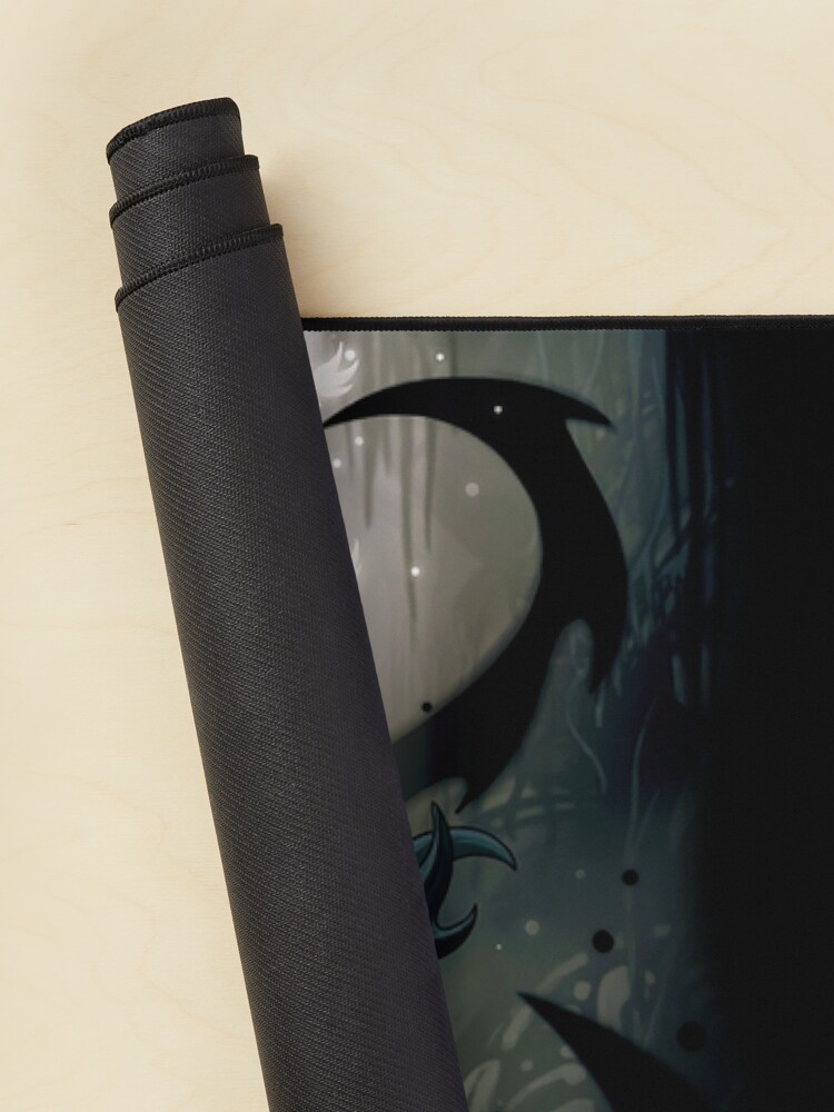 Aperçu 2 sur 5. Tapis de souris avec l'œuvre Hollow Knight créée et vendue par MarryyStores.
