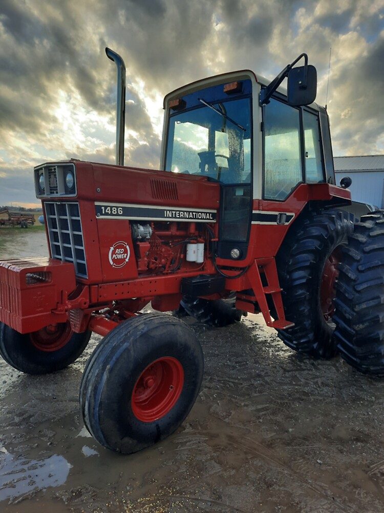 International Harvester 1486