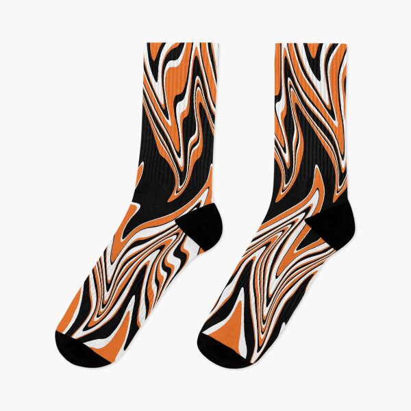 Artikelvorschau, Verzerrt - Orange, Schwarz und Weiß entworfen und verkauft von LAEC-Shop.