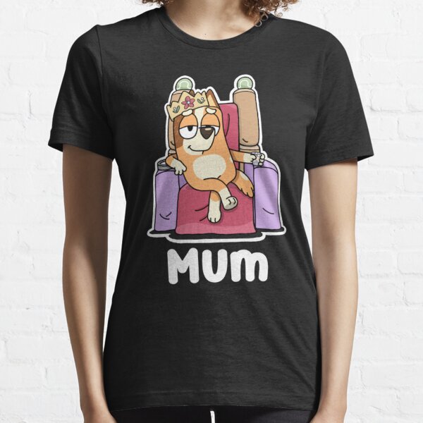 The Dog Mum Wear Crown On Head Cartoon Essential T-Shirt