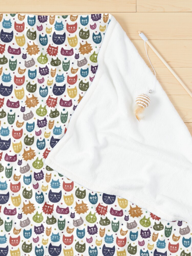 Alternate view of Colorful Cat Heads Pet Blanket