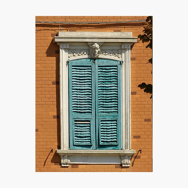 Aperçu de l'œuvre Fenêtre italienne à midi créée et vendue par Artskratch.