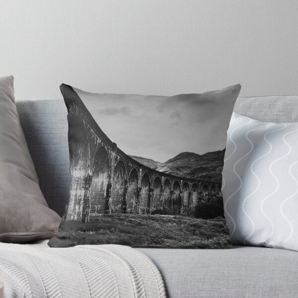 Aperçu de l'œuvre Genfinnian Viaduct créée et vendue par Claire Walsh.