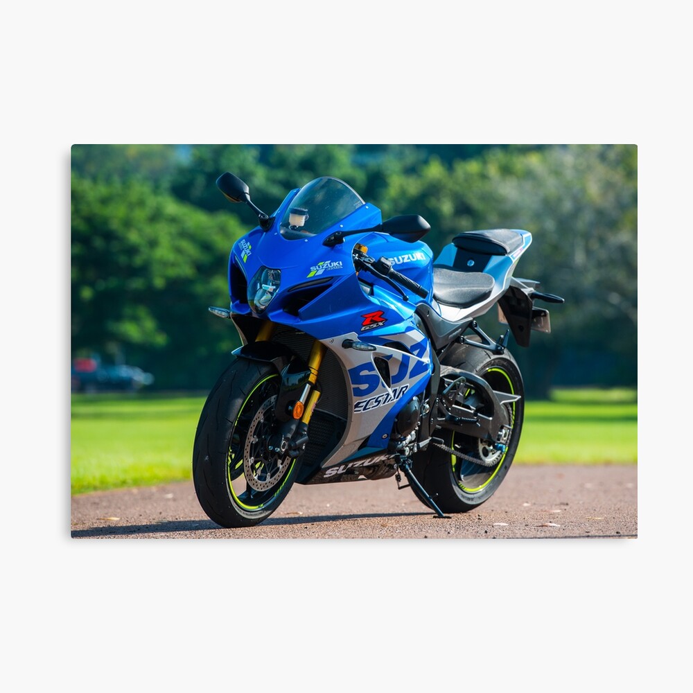 2017 Suzuki GSXR 1000RR WhatsApp 13236413248  Great Dubai