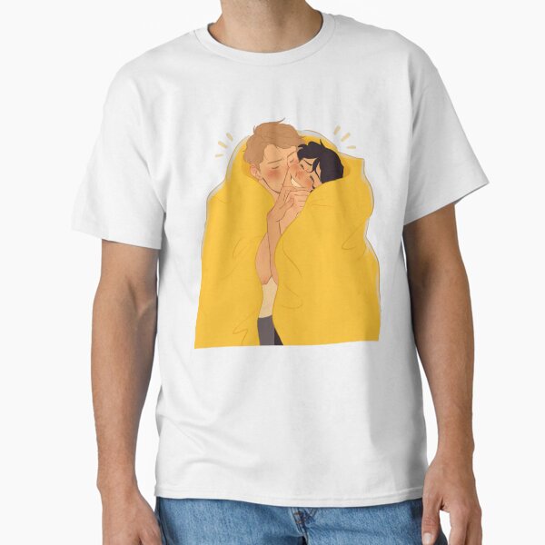 Heartstopper Nick Nelson and Charlie hug kiss yellow Classic T-Shirt