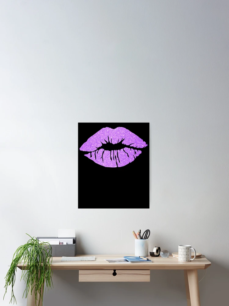 Aperçu 2 sur 3. Poster avec l'œuvre Women's Kiss Lips Purple Lips Purple Lipstick Purple Kiss Gear créée et vendue par DynamicDesign.
