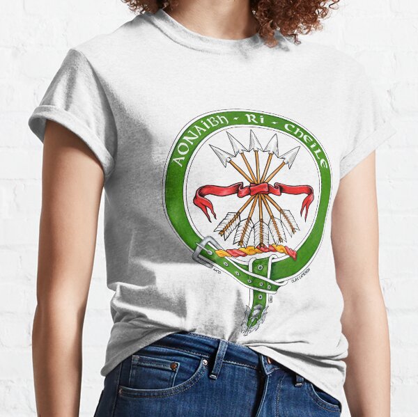 Scottish Crest of Clan Cameron Classic T-Shirt