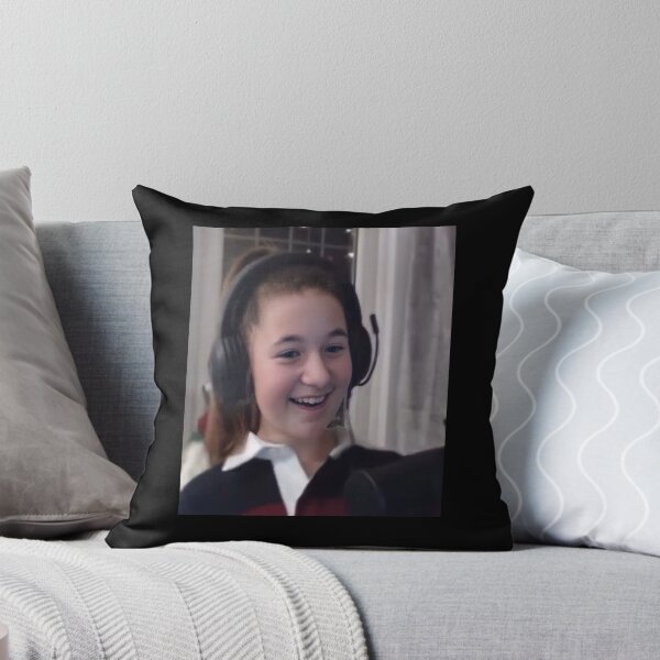Item preview, lani lanusky dream smp face designed and sold by bestizeyy.