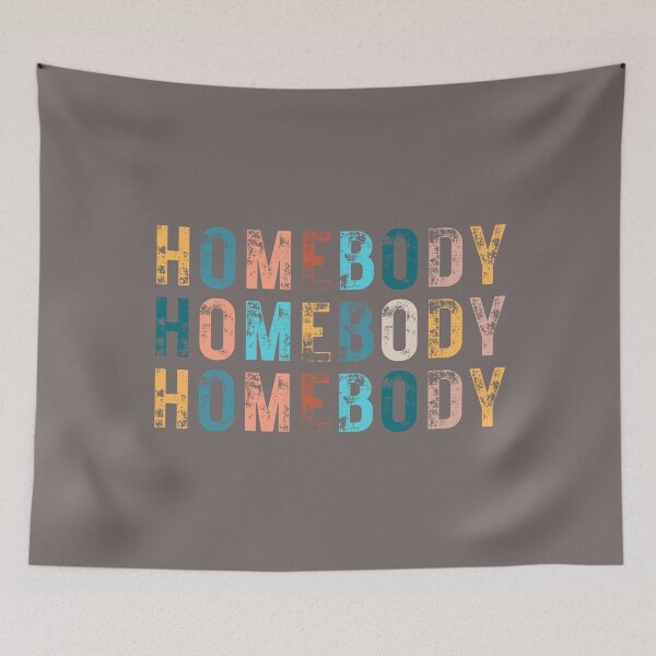 Artikelvorschau, Homebody - Vintage-Schriftart Homebody Introvertiertes Design entworfen und verkauft von Pawfect-Purr.