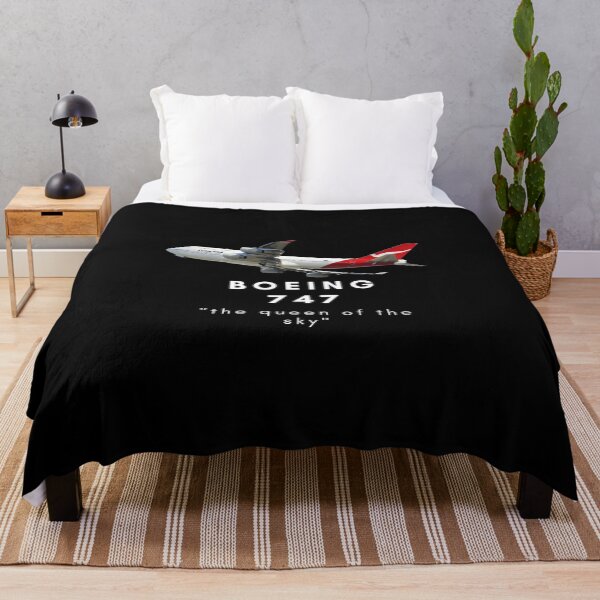 BOEING 747 "the queen of the sky" Throw Blanket