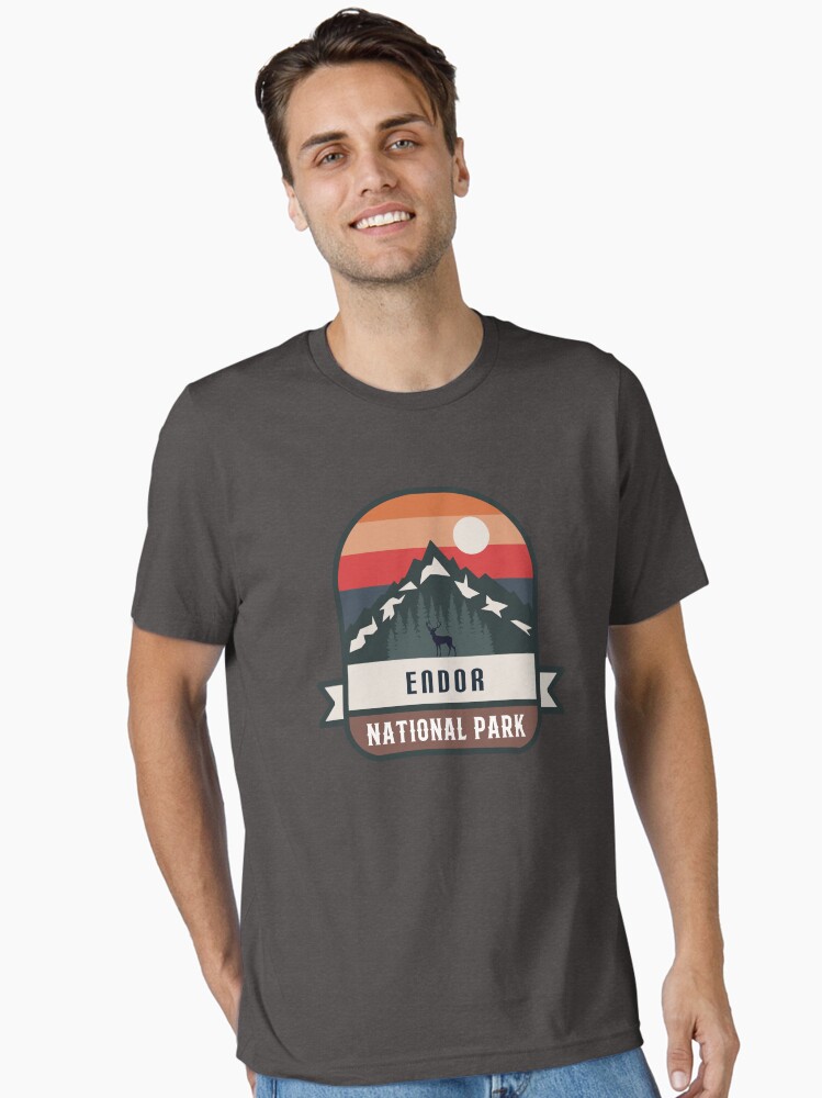 Imagen 1 de 7, Camiseta esencial con la obra Parque Nacional Endor, diseñada y vendida por Road-tees.