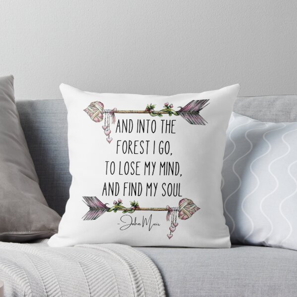 Aperçu de l'œuvre Et dans la forêt je vais, citation inspirante de John Muir sur la vie avec une conception de flèche Boho créée et vendue par ThunderAndGrace.