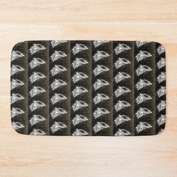 White on black Cool shell Bath Mat