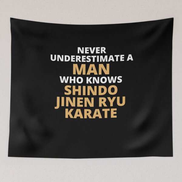 Artikelvorschau, Never Underestimate A Woman Who Knows Shindo Jinen Ryu Karate entworfen und verkauft von clickmostro.