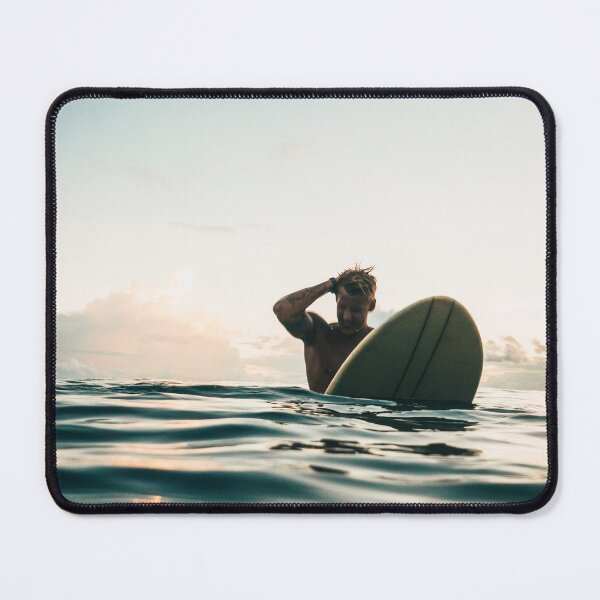 Item preview, surfing designed and sold by JEITOCARIOCA19.