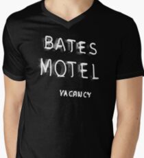 Psycho - Bates Motel Sign V-Neck T-Shirt