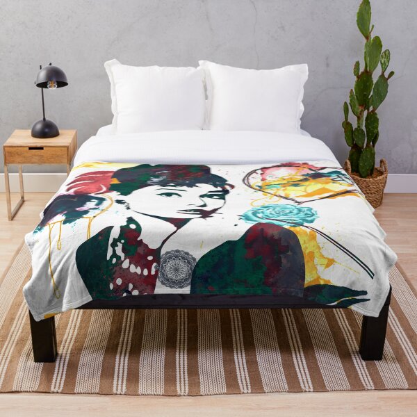 Audrey Hepburn nature colours Throw Blanket