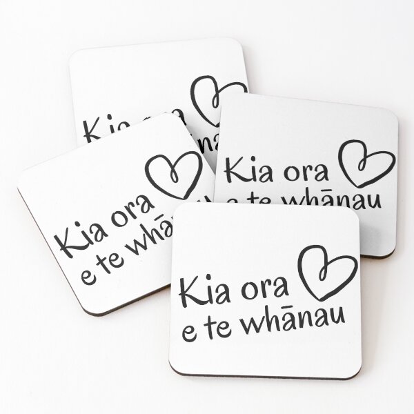 Artikelvorschau, Kia ora e te whānau entworfen und verkauft von CreateShape.