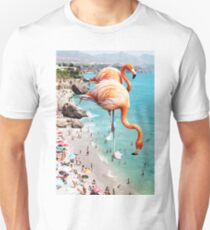Flamingos am Strand #redbubble #decor Unisex T-Shirt