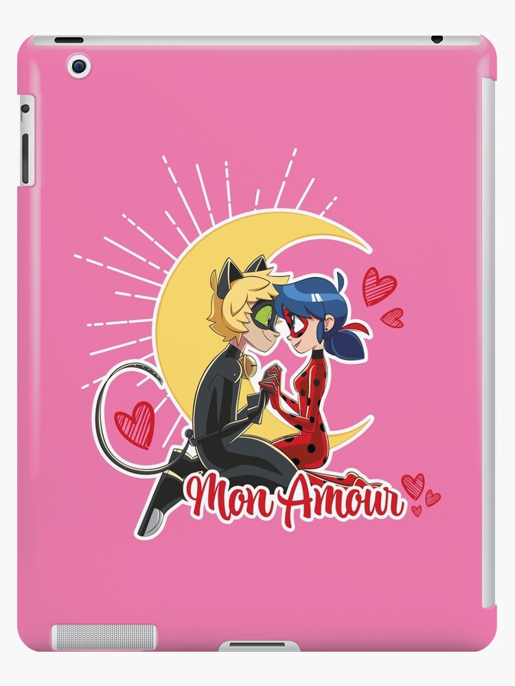 Coque et skin adhésive iPad for Sale avec l'œuvre « Miraculous Ladybug -  Valentine's Day Collection - Mon Amour with Cat Noir » de l'artiste  MiraculousStore