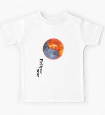 Total Eclipse 2017 apparel - totality is coming AUGUST 2017 Kids Tee