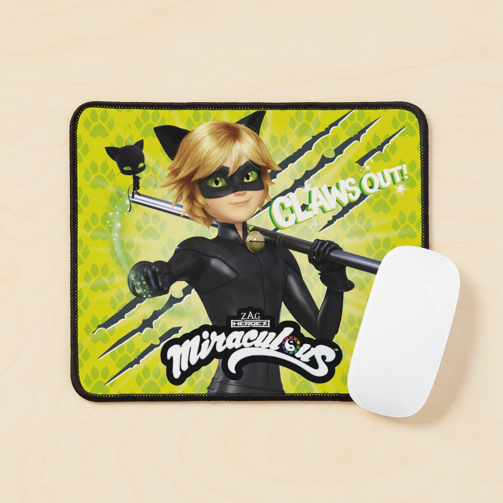 Miraculous Ladybug - Character Focus Cat Noir Claws Out iPad Case